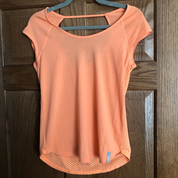 Under Armour Tops - 🔥5 for $15 item🔥